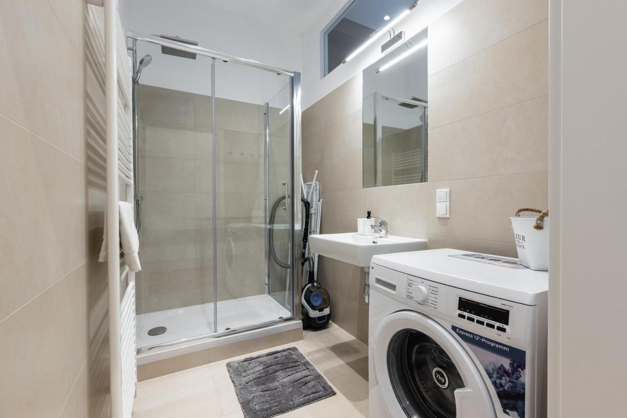 Trendy Apt With - Smart Tv, Coffee Machine In Meidling Відень Екстер'єр фото