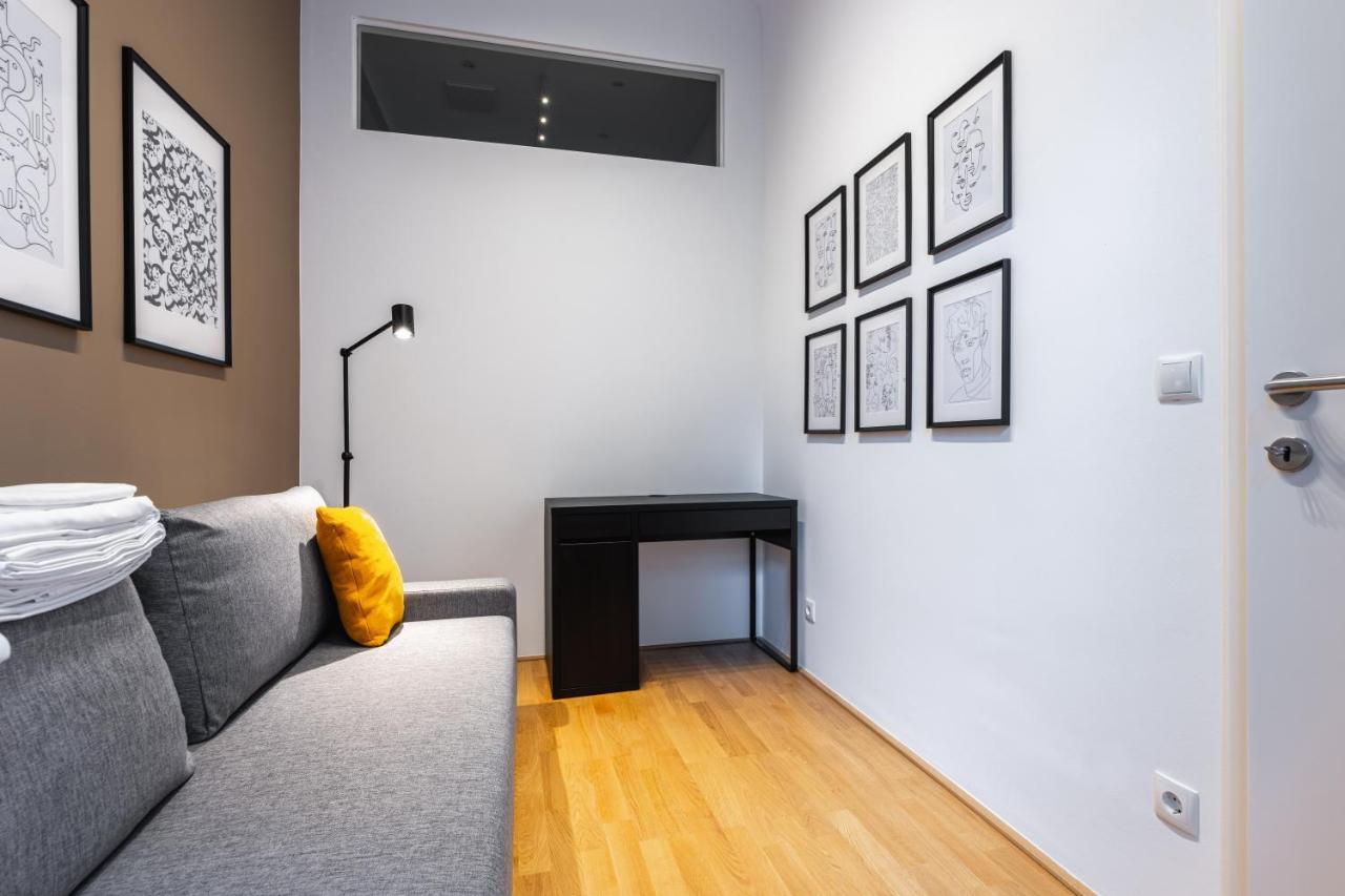 Trendy Apt With - Smart Tv, Coffee Machine In Meidling Відень Екстер'єр фото
